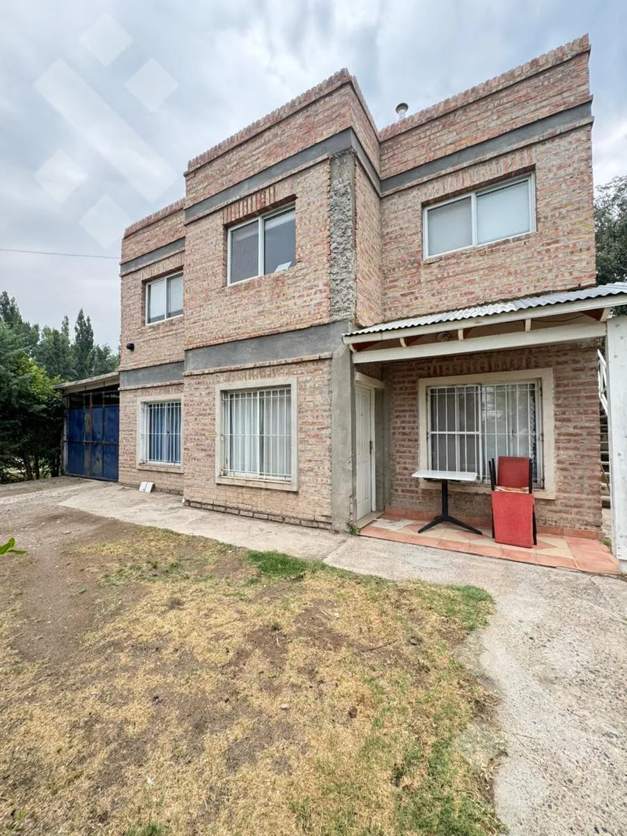 Departamento en En Venta, 2 Departamentos de 2 y 3 Dormitorios, B° Rosell, Plottier