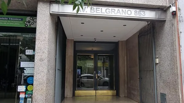 Oficina en Avenida Belgrano al 800