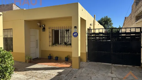 Casa en San Martin al 1400 - Cipolletti