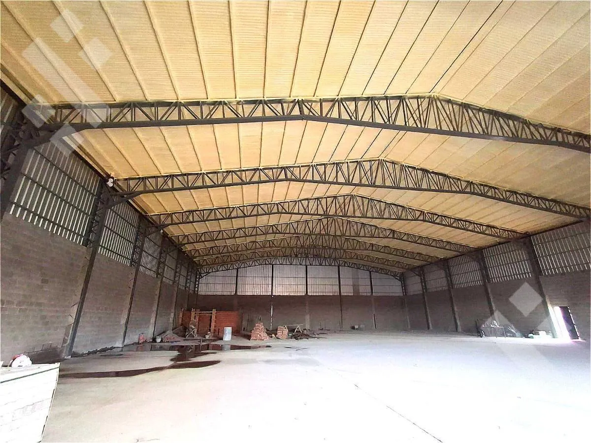 Galpon en En Venta | Galpón de 1350 m2 con predio de estacionamiento | Necochea y Republica de Italia | Neuquén Capital
