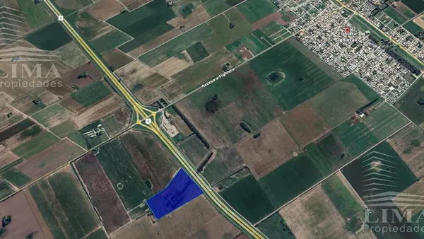 Campo en Ruta Nacional 9 y Acceso a Fighiera