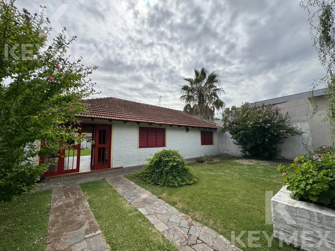 Casa en 15 entre 56 y 58