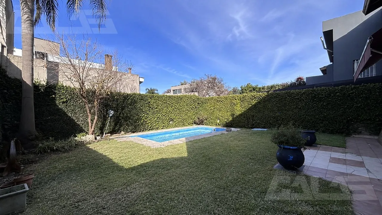 Casa en Zapiola al 1500