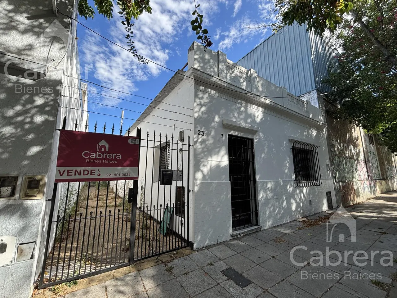 Casa en Alberdi al 23