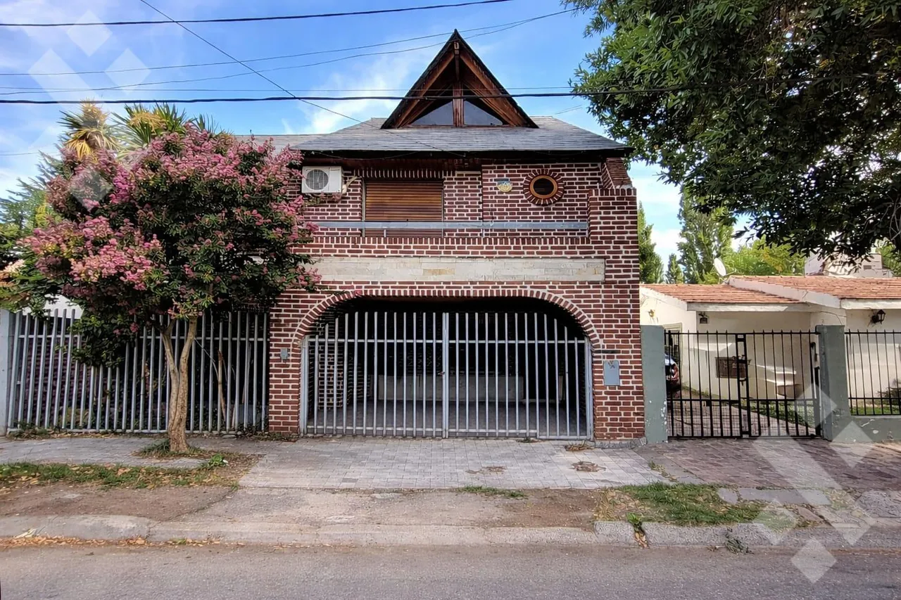 Casa en Jose Maria Gutierrez al 600