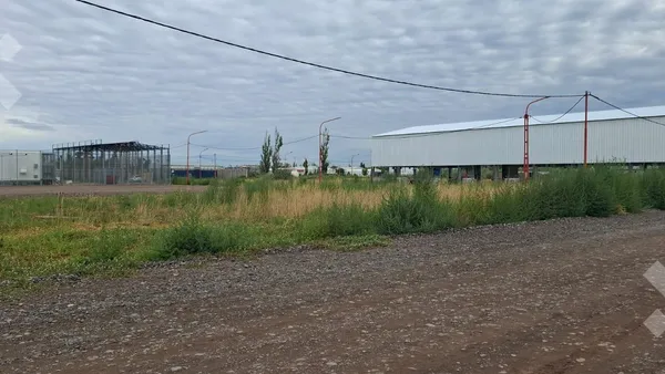Terreno en VENTA LOTE 1600M2 - PARQUE INDUSTRIAL CIPOLLETTI