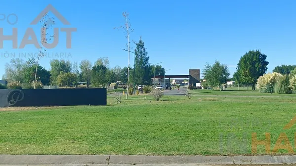 Terreno en Canales de Plottier Lote 516