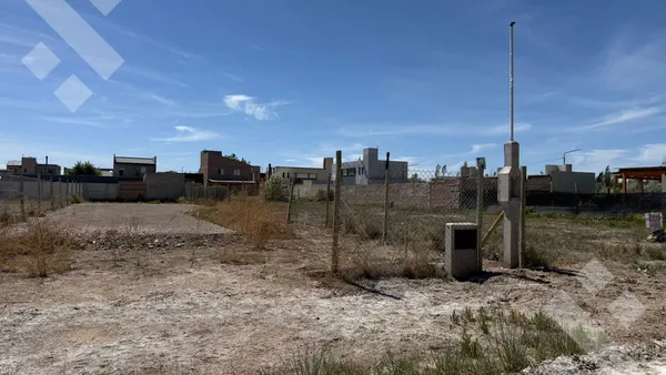 Terreno en VENTA LOTE 482 M2 - FERNANDEZ ORO - B° LOS TRONCOS