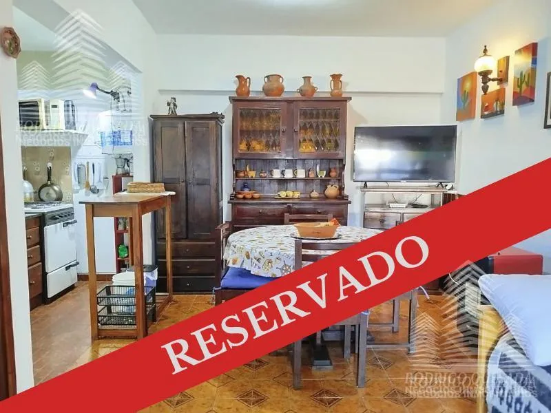Departamento en De la Reduccion al 680