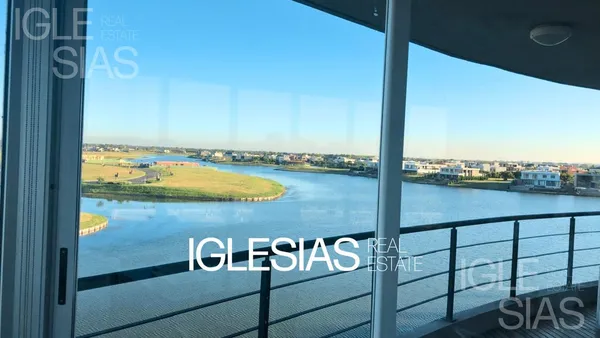 Departamento en av del Golf al 2100