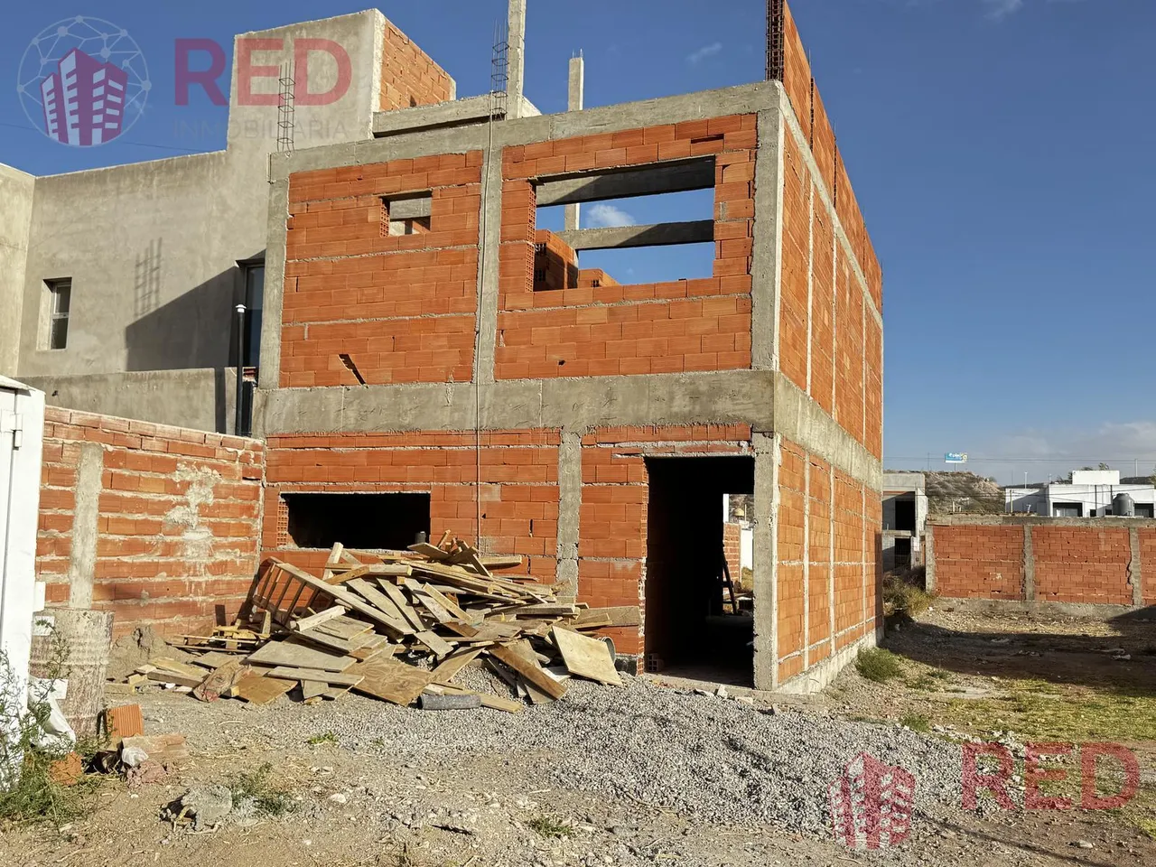 Departamento en Vende Dúplex a estrenar de primera con 3 dormitorios en el Barrio Tierra Mansa