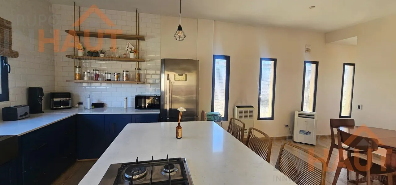Casa en Casa Gerencial 3 dormitorios y estudio APTA CREDITO FINANCIACION PROPIA