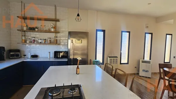 Casa en Casa Gerencial 3 dormitorios y estudio APTA CREDITO FINANCIACION PROPIA
