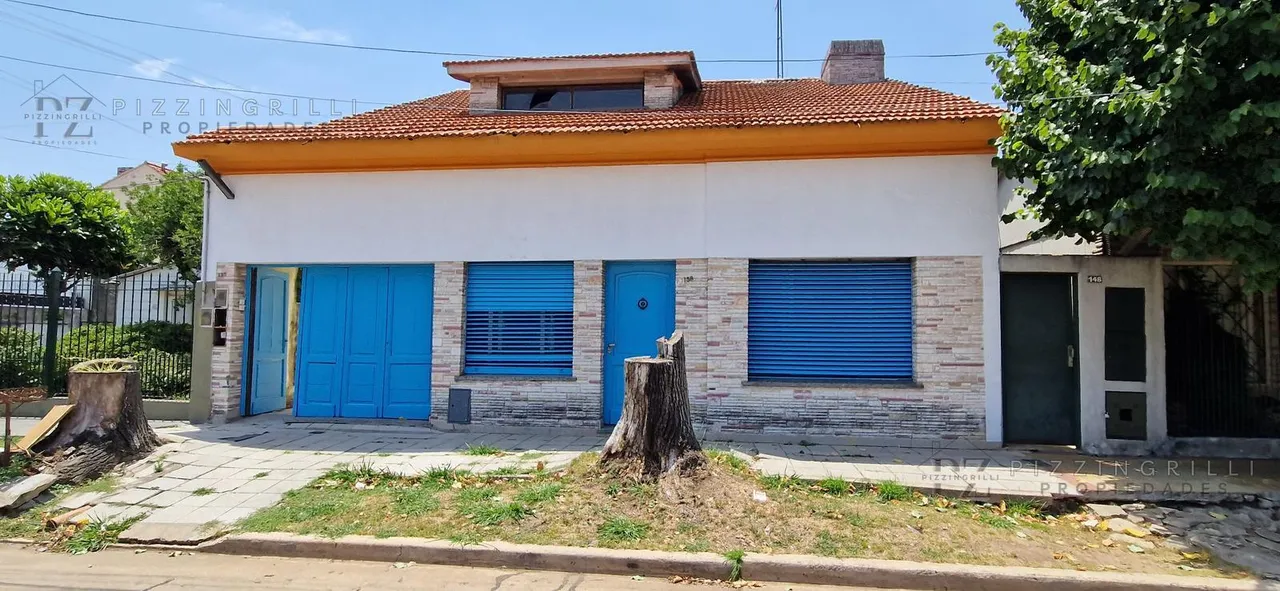 Casa en Blas Parera al 100
