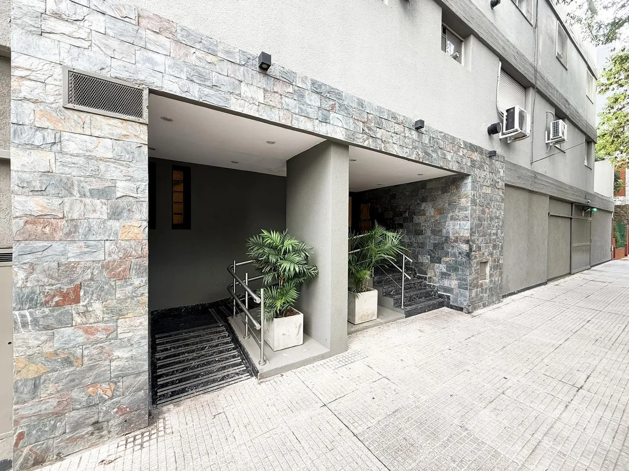 Departamento en Varela al 4300