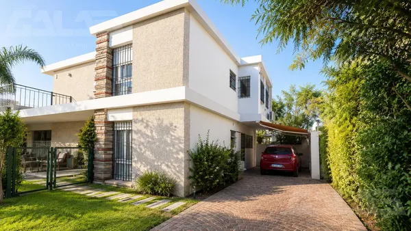 Casa en Andrés Lamas al 400