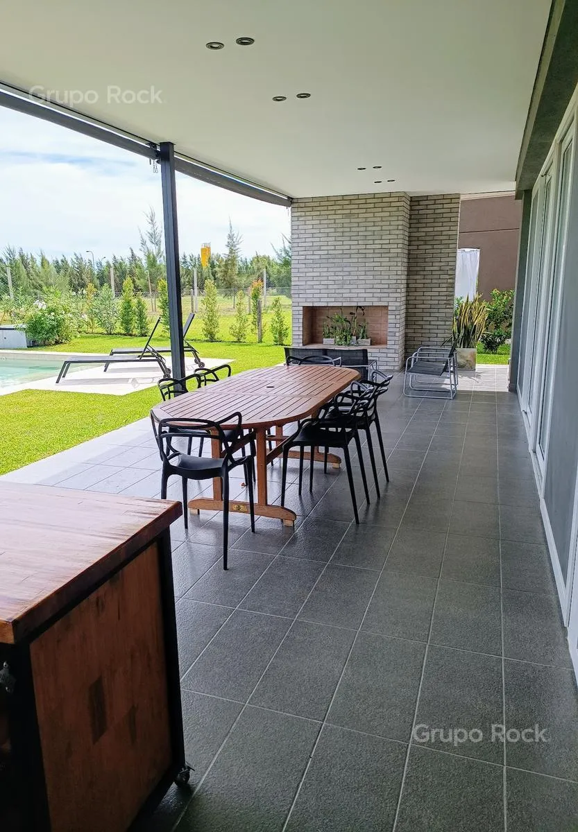 Casa en Av del Golf al 100