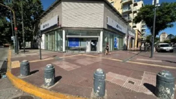 Local Comercial en Av. Pte. J.D. PERON al 1000