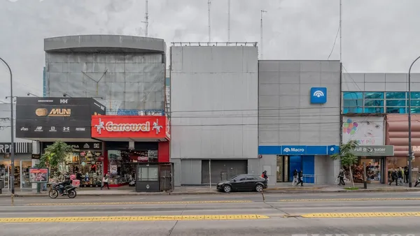 Local Comercial en Av. Cabildo al 2200