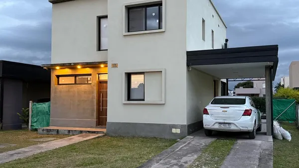 Casa en Casa con piscina privada en Country Pinar 2, Tafí Viejo