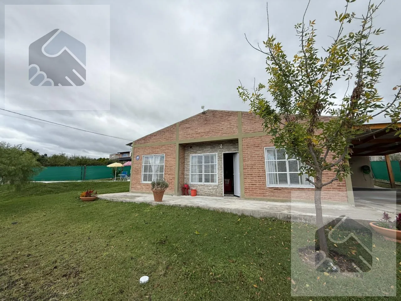 Casa en Los Naranjos y El Sauce al 100