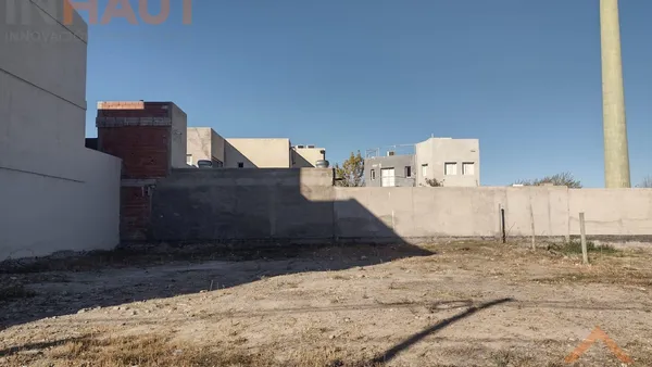 Terreno en avenida roca al 500