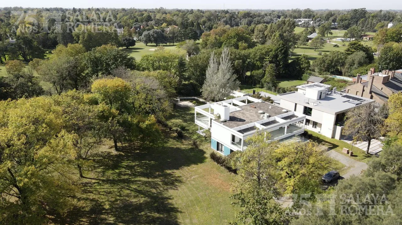 Casa en Campanilla al 600 - Club de Campo Armenia