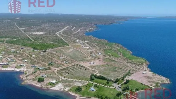 Terreno en Vende Lote en la Peninsula Lago Mari Menuco