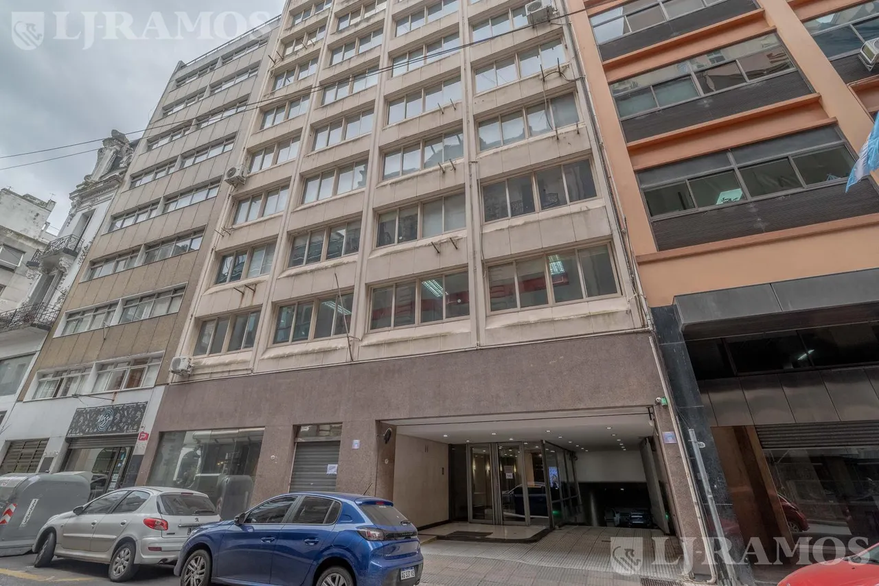 Edificio en RIVADAVIA al 800