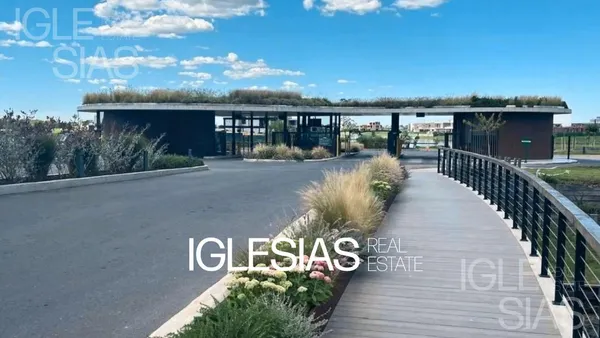 Terreno en Lote al lago Los Puentes - Nordelta