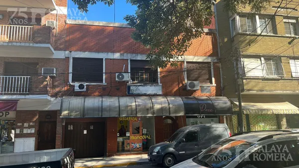 Oficina en Rosales al 2400
