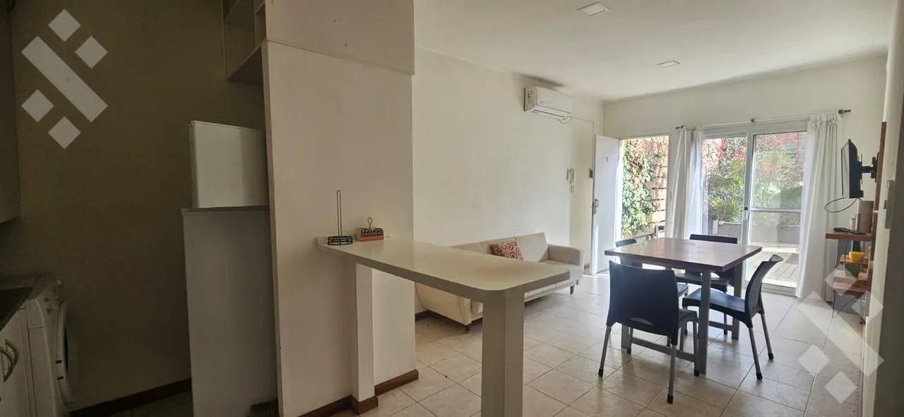 Departamento en Alquiler Dpto. 1 Dormi Amoblado - H. Irigoyen al 1300 - Cipolletti