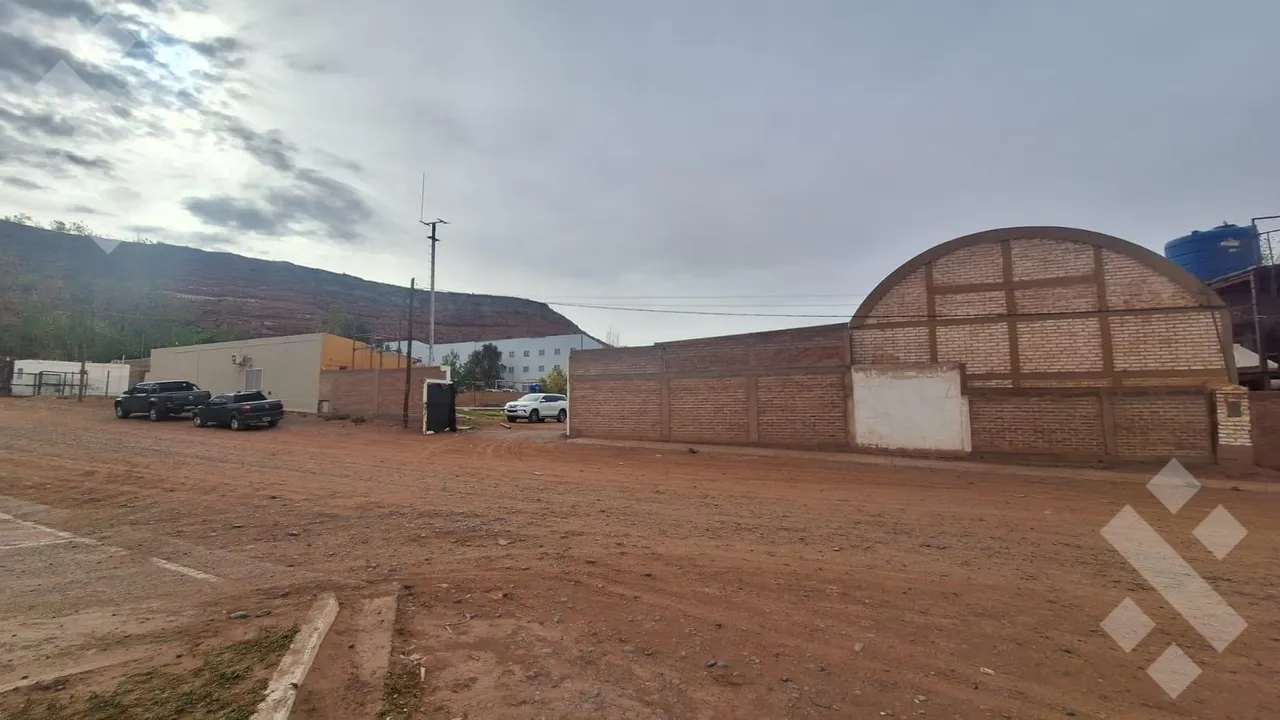 Galpon en En Venta | Galpón + Departamento | Añelo