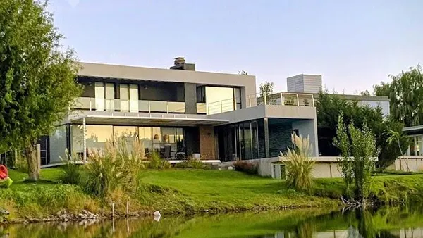 Casa en ALQUILER CASA 4 DORMITORIOS - B° LA ZAGALA, NEUQUÉN