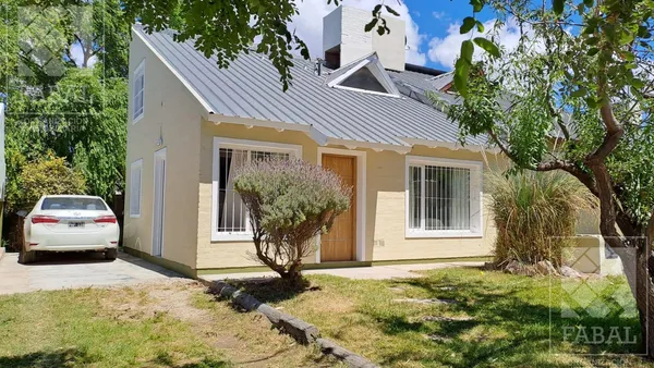 Casa en Arroyo Salado al 200