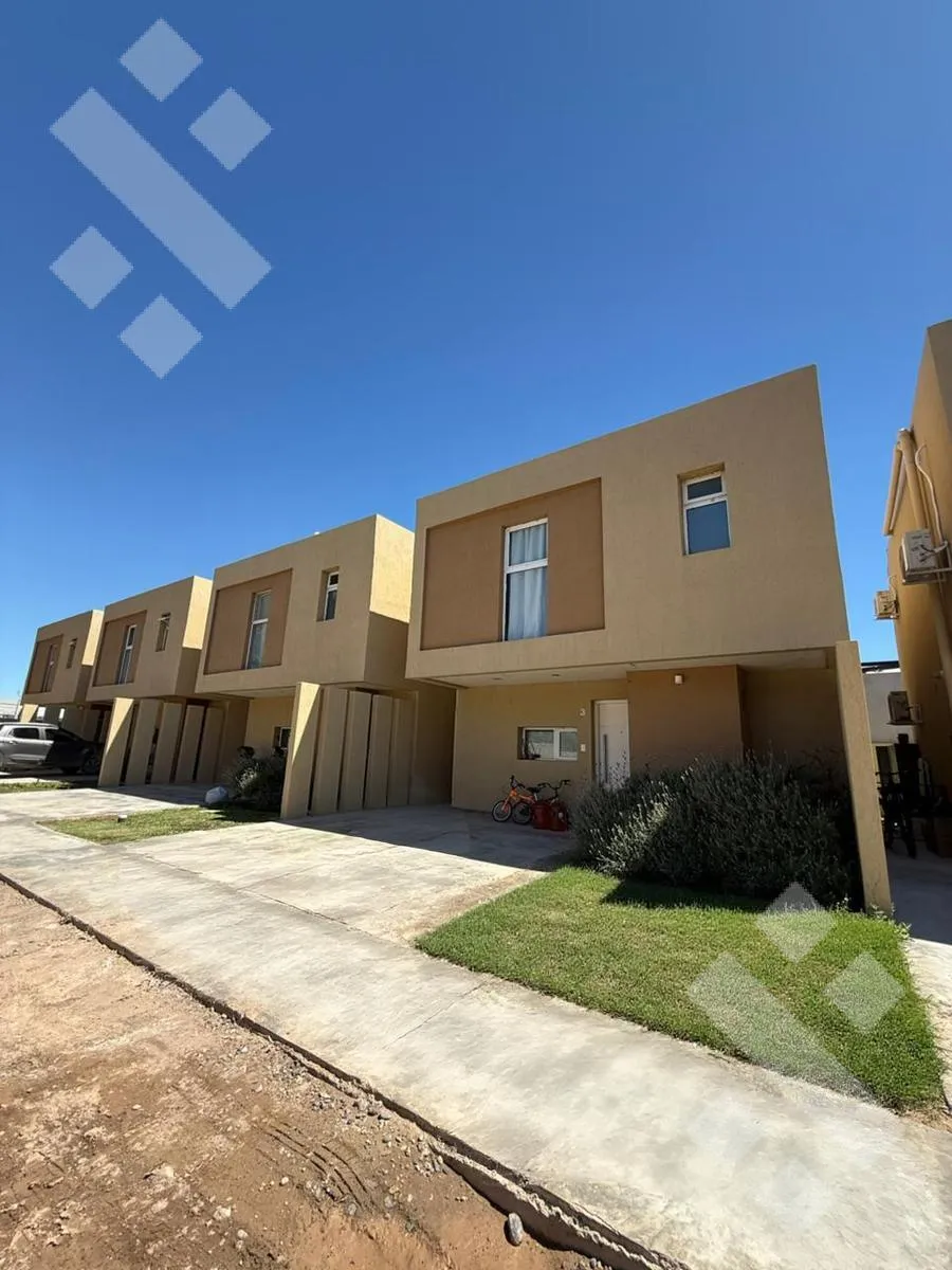 Departamento en Venta Duplex 3 Dormitorios B° Confluencia Neuquen