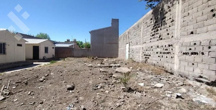 Terreno en Rio Negro al 900