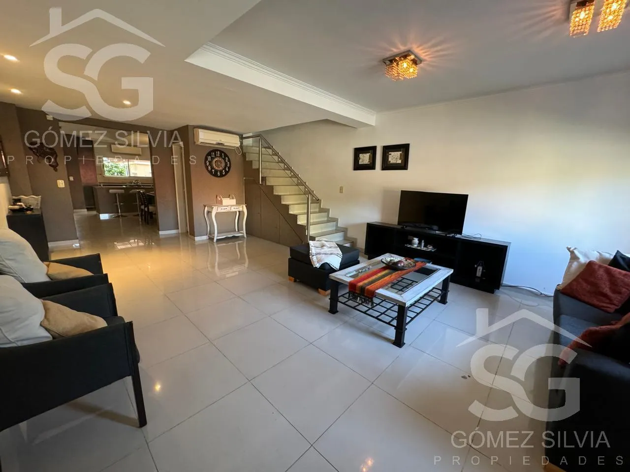 Casa en Horacio Quiroga 4900