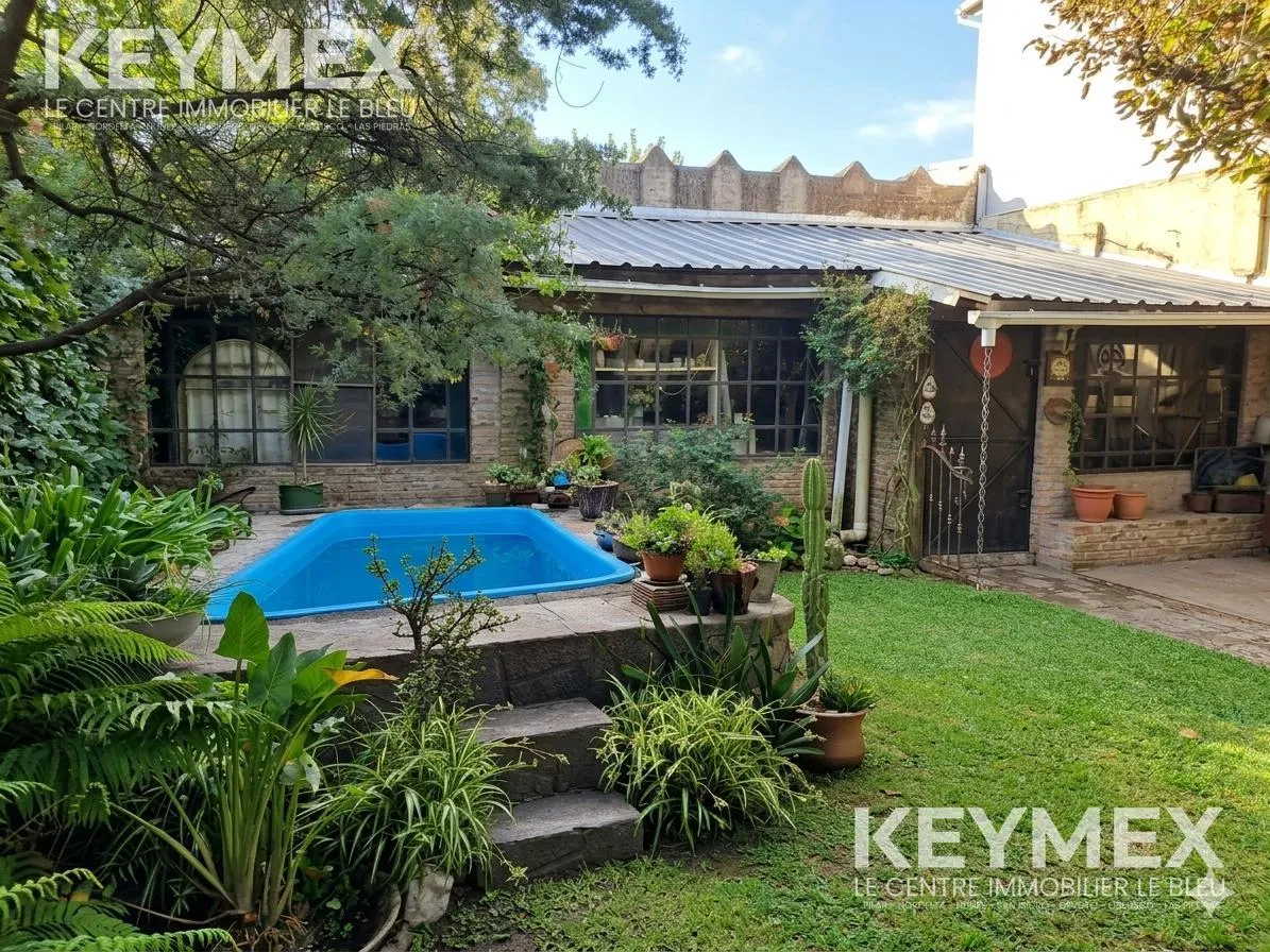 Casa en Av. ANTARTIDA ARGENTINA AL 400. SOURIGUES, BERAZATEGUI.