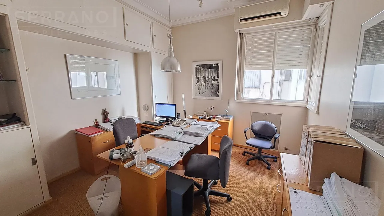 Departamento en LDO Venta departamento oficinas 2 unidades unificadas Reconquista al 500 Microcentro