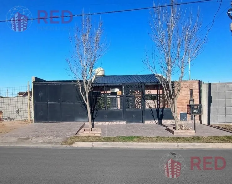 Casa en Primero de Enero al 3600
