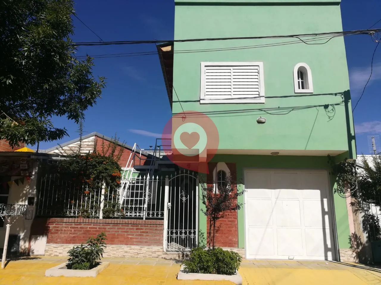 Casa en Casa + Departamento Barrio Belgrano Apto Credito