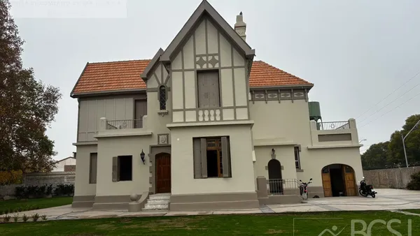 Casa en General Acha y Circunvalacion