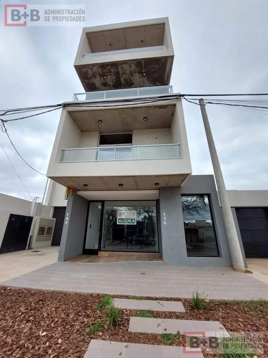 Local Comercial en Cacciolo al 180
