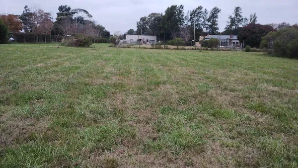 Terreno en DOC. Venta lote 1295 m2 en el barrio La loma , Capilla del Señor