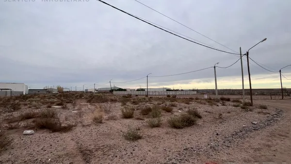 Terreno en TERRENO EN VENTA PARQUE INDUSTRIAL- CENTENARIO