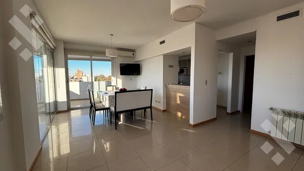 Departamento en VENTA DEPARTAMENTO TRES DORMITORIOS EN EDIFICIO PIONEROS III - CIPOLLETTI