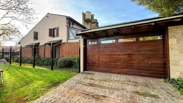 Casa en Joaquin V Gonzalez al 1400
