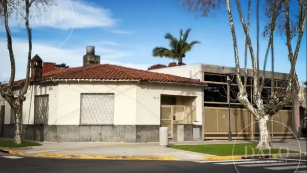Local Comercial en Av. Sir Alexander Fleming al 2100