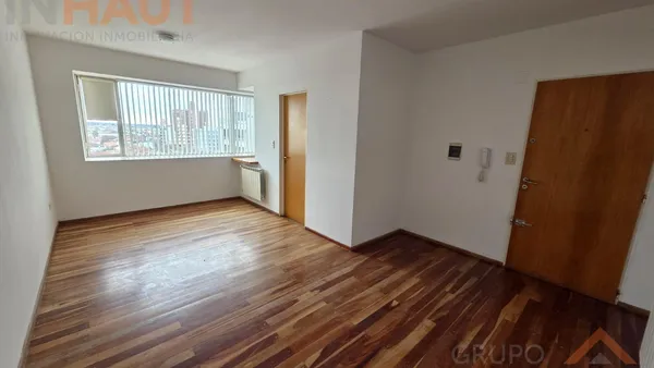 Departamento en 9 de julio al 300